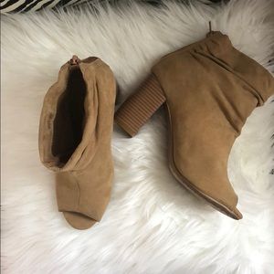 Tan fo suede Chinese Laundry open toe booties